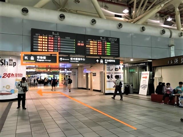 高雄・左営駅のコインロッカー